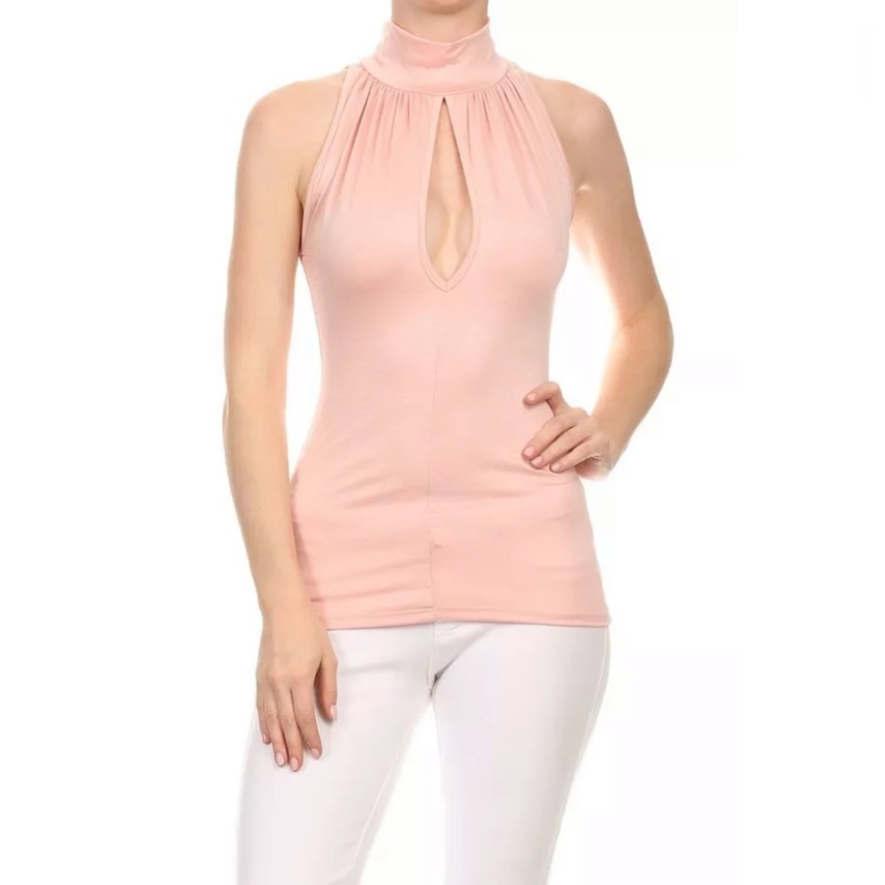 Junior’s Blush Pink Keyhole Top